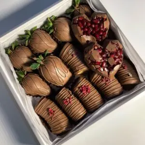 Fruit Mix in Chocolate