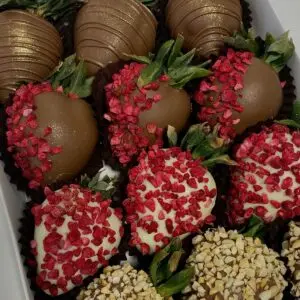 Strawberries in Chocolate, 12pcs