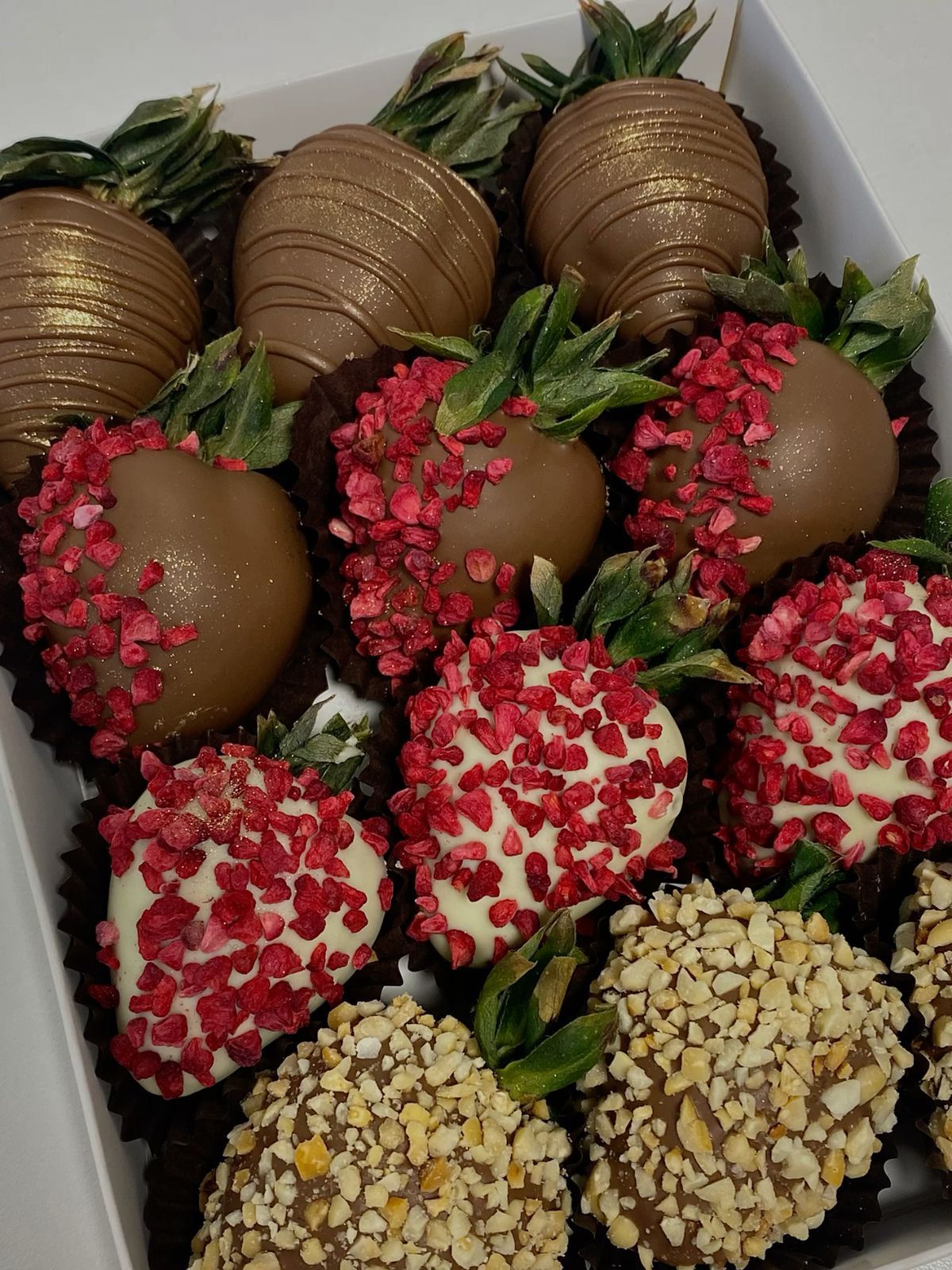Strawberries in Chocolate, 12pcs